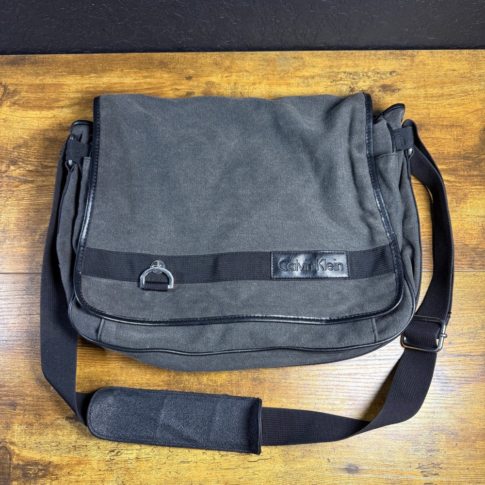 Calvin Klein Washed Black Cotton Canvas Messenger Bag Mens Large Crossbody